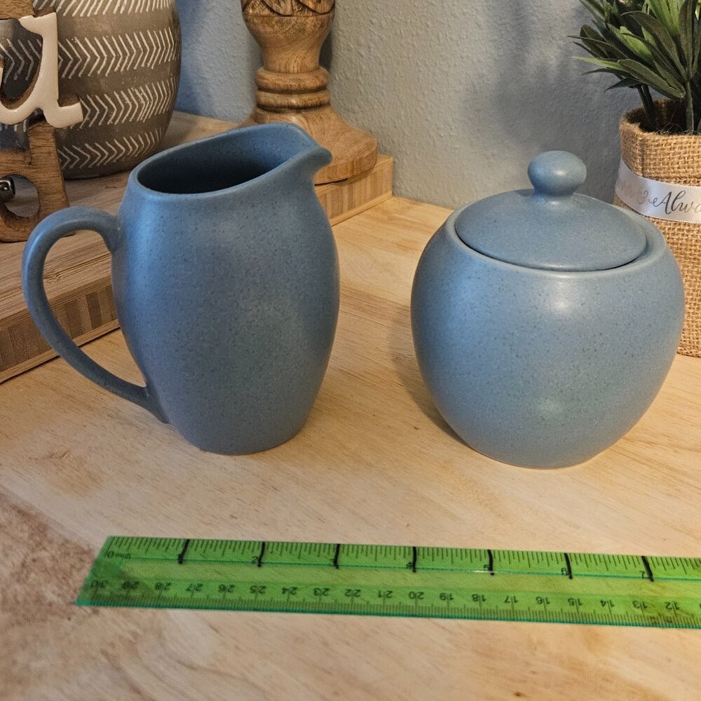 Noritake Stoneware  Sugar and Creamer Set